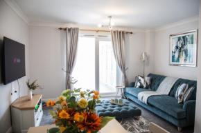 Stylish quaint home in Stoke-on-Trent hosted by ESONGRACE Stays